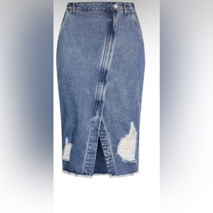 ✨✨✨NWT Pluse Size 20 Denim Pencil Skirt